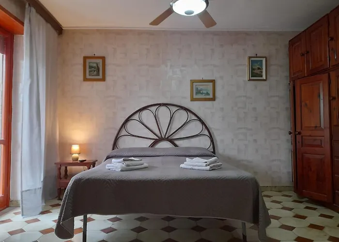 Anxur Bed & Breakfast 4*